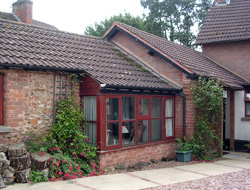 Self-catering cottage in Devon - accommodation for up to five people
